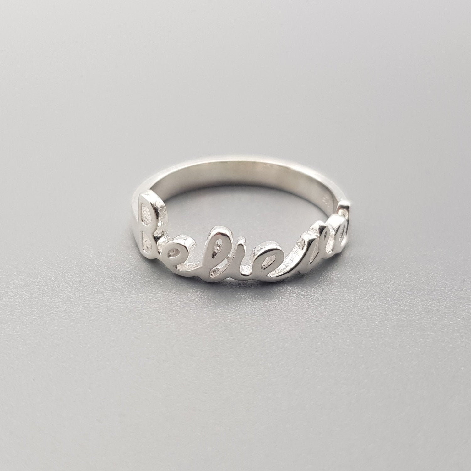 Ring Silber Schriftzug Believe Sterlingsilber Ring Silber Schriftzug Believe Sterlingsilber von LemasBling