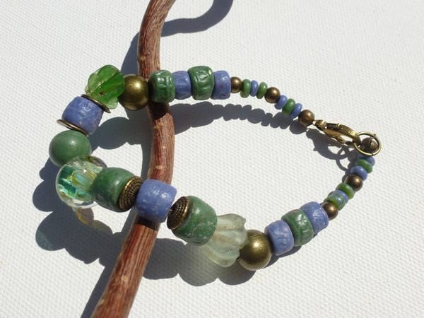 50 % Bereits Angewendet - Armband Aus Perlen in Bronze, Wiesengrün Und Blau 50 % Bereits Angewendet - Armband Aus Perlen in Bronze, Wiesengrün Und Blau von LemondedIDama