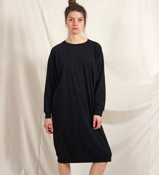Lena Schokolade Long Pulli Dress schwarz aus Bio-Baumwolle von Lena Schokolade