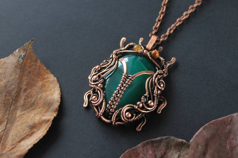 Bug Achat Anhänger Draht Gewickelt Großer Stein Kupfer Halskette Grüne Natur Inspiriert Weihnachtsgeschenk Mutter Geschenk von LenaSinelnikArt