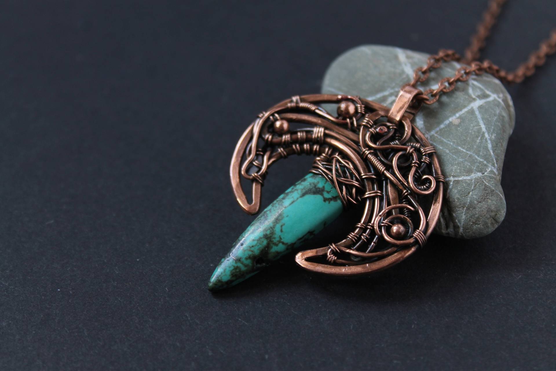 Mond Anhänger Wire Wrap Kupfer Wirewrap Anhänger. Handgemachte Halskette Wirewrapped Schmuck Geschenk Für Sie von LenaSinelnikArt