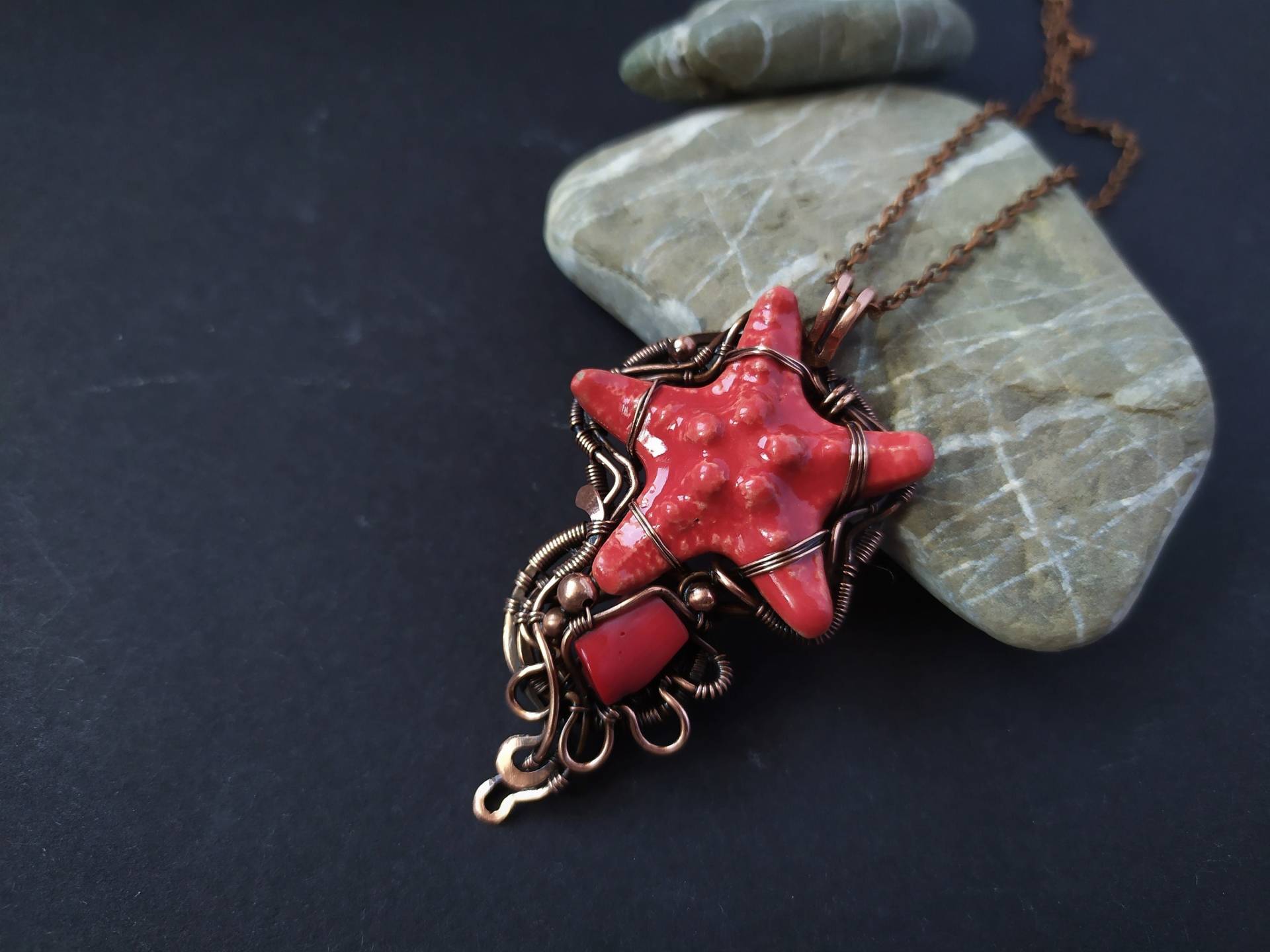 Seestern-Perlen-Anhänger, Wire-Wrap-Halskette, Keramik-Korallen-Halskette, Wirewrapped-Schmuck, Meeresschmuck Für Sie, Handgefertigte Halskette Mit von LenaSinelnikArt