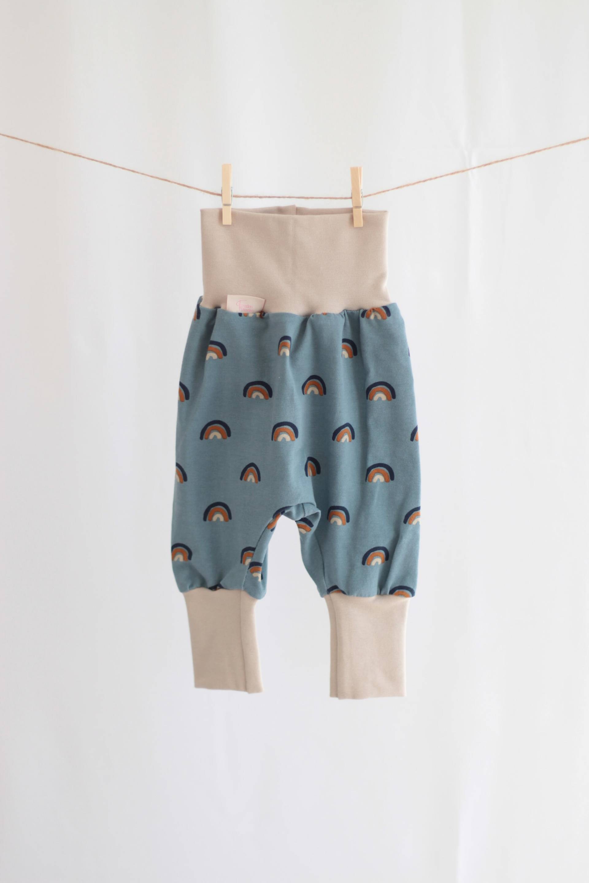 Pumphose Baby Größe 62/68 Pumphose Baby Größe 62/68 von LenasFadenFreuden