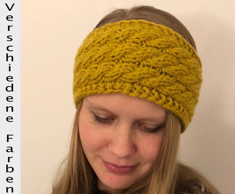 Strick Stirnband "Twisted Waves" Mit Zopfmuster in Verschiedenen Farben Aus Polyacryl - Vegan Strick Stirnband "Twisted Waves" Mit Zopfmuster in Verschiedenen Farben Aus Polyacryl - Vegan von LenasStrickwinkel