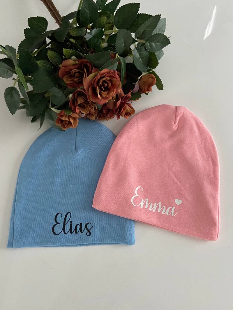 Personalisierte Mütze Für Babys Kinder in Rosa Oder Hellblau Mit Namen Kleines Herz Wintermütze Warm Geschenk Geburt Personalisiert Weihnach von LenasgeschenkeDE