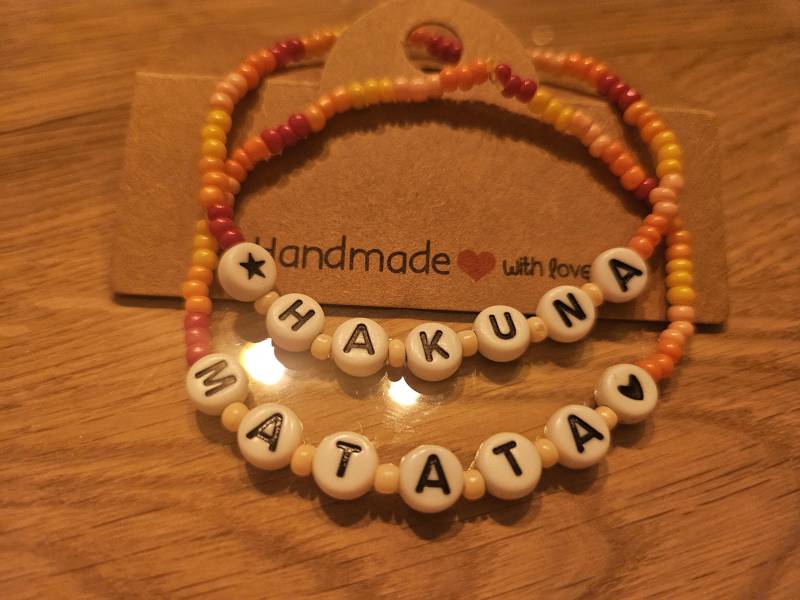 Bunte Perlenarmbänder Mit Liebe Hergestellt von LenchensArmbaender