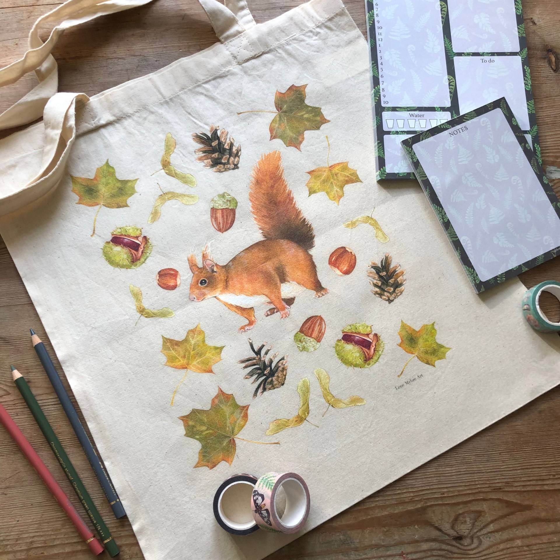 Herbst Eichhörnchen Tasche, Natur Illustration, Baumwolltasche von LeneMyhreArt