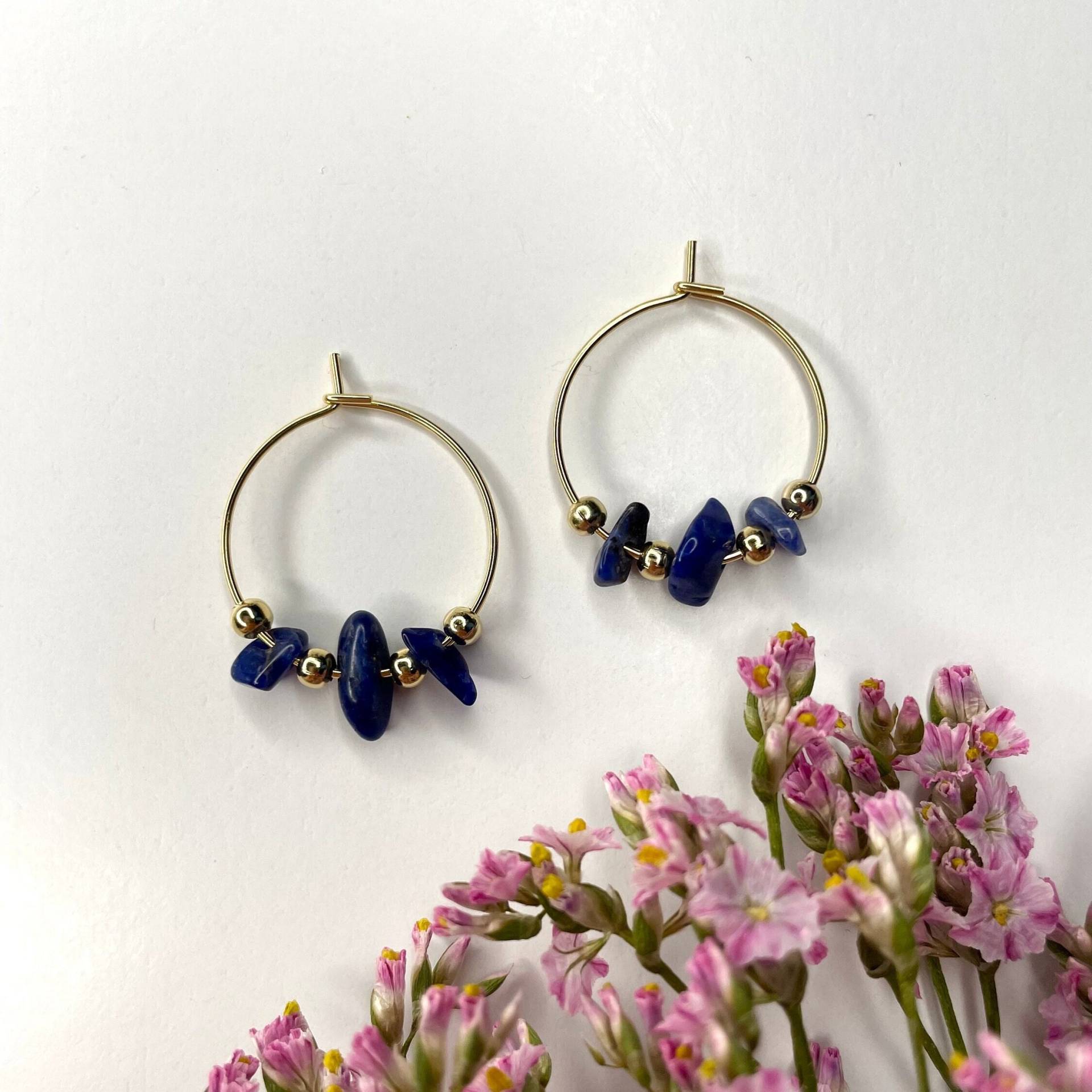 Creolen Mit Lapislazuli Aus Edelstahl in Gold Oder Silber Creolen Mit Lapislazuli Aus Edelstahl in Gold Oder Silber von LeniellaJewellery