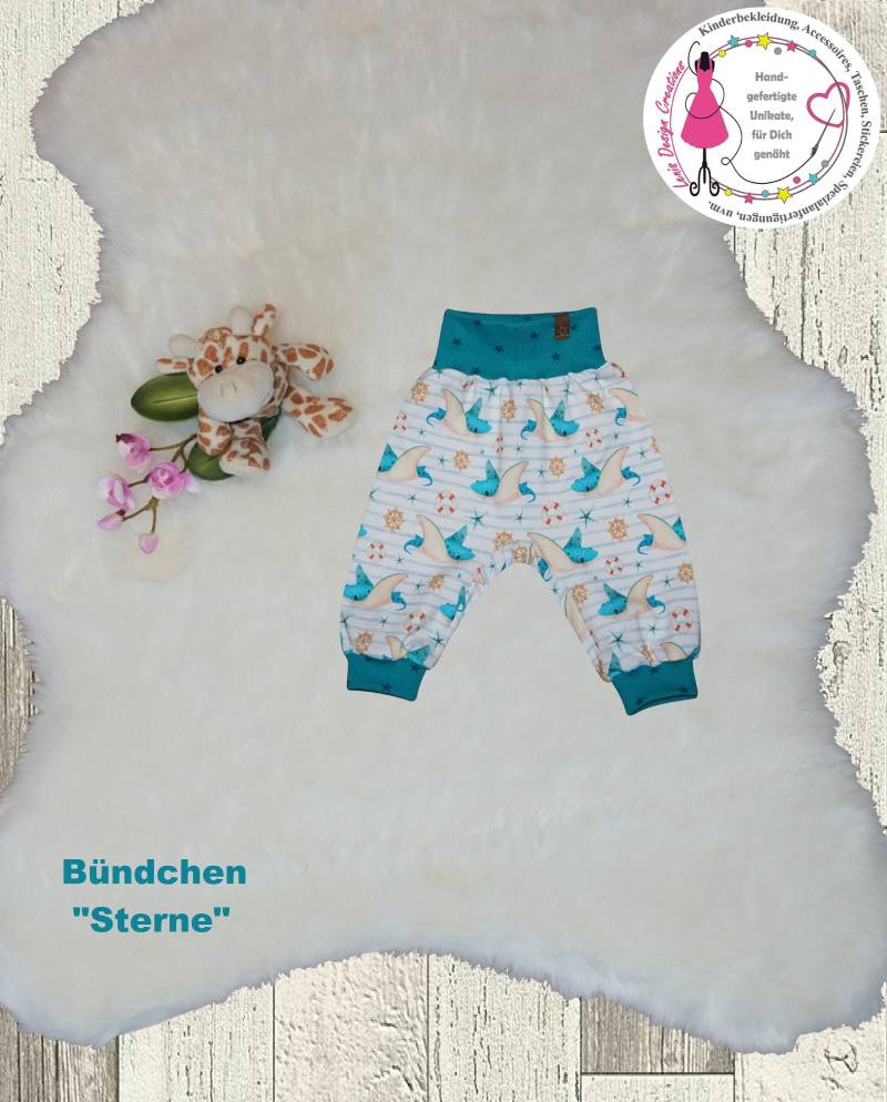 Lange Pumphose Für Jungen Gr.52-110, Mit Teufelsrochen Und Maritimen Symbolen in Blau-Türkis + Bündchen | Wählbar, Kurze Variationen Möglich von LenisDesignCreations