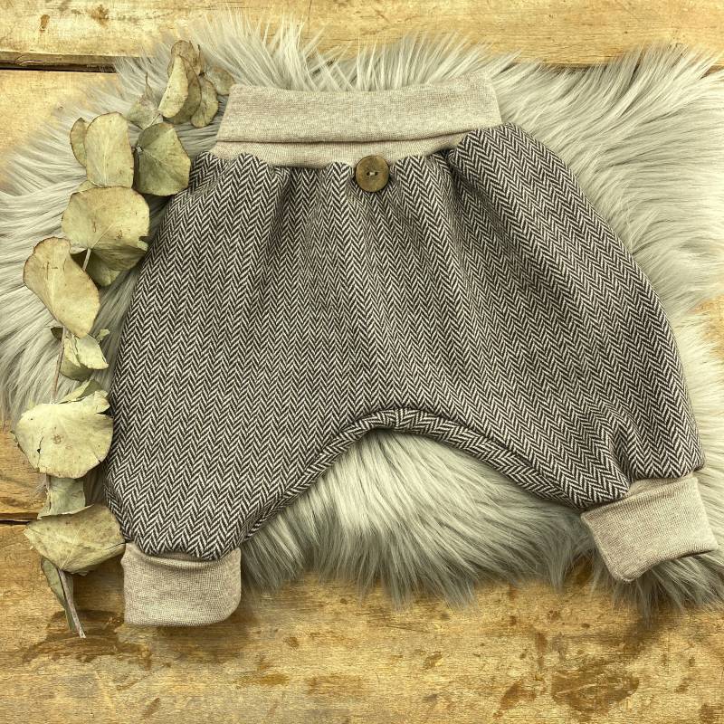 Pumphose Gr. 56/62 Fischgrät von LenisHandmade