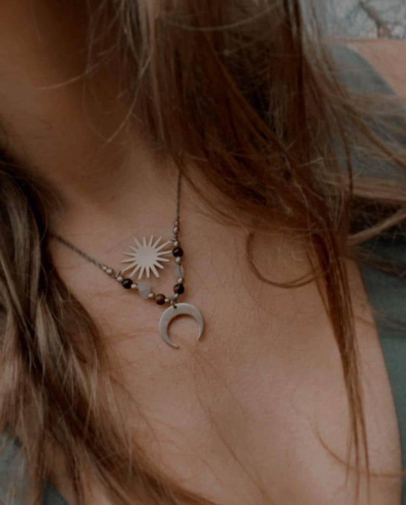 Halskettesonnemond von LenisartDesign