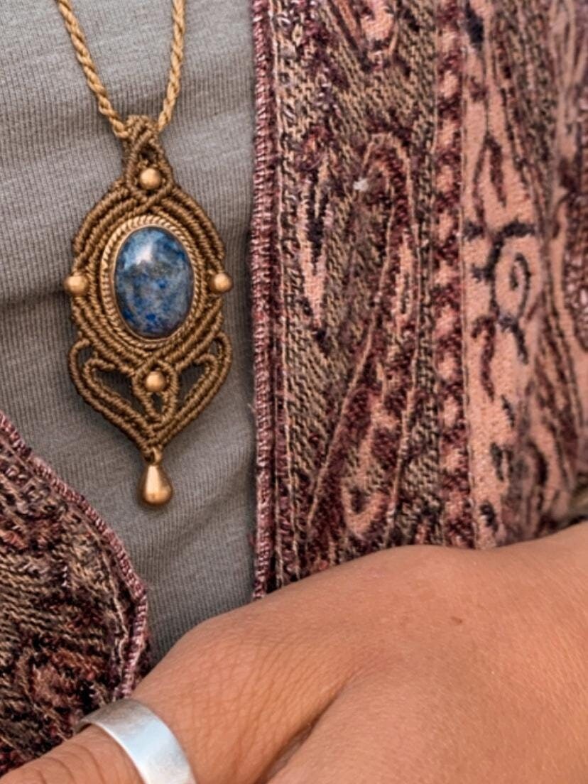 Makrameeedelstein Amulett von LenisartDesign