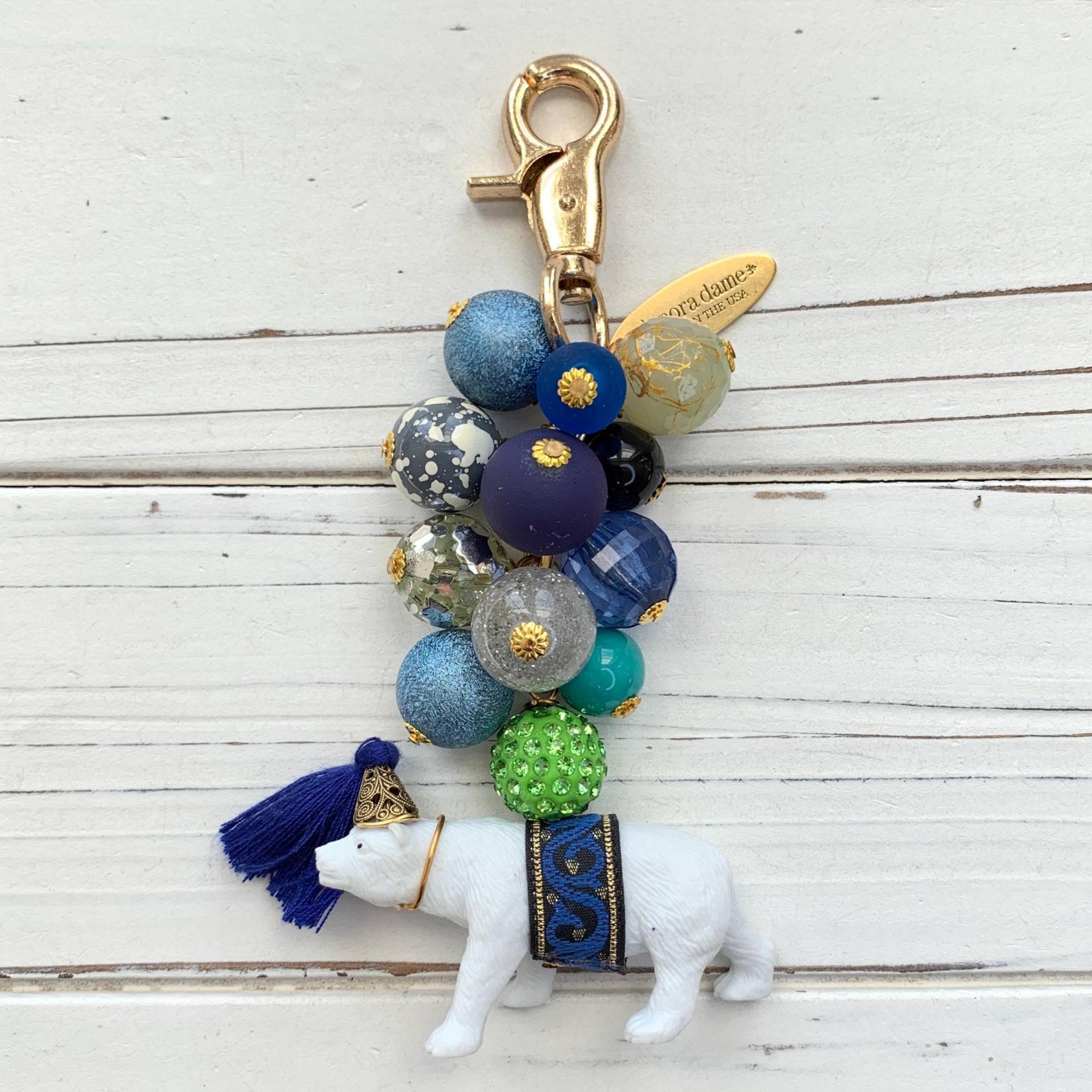 Lenora Dame Eisbär Taschenanhänger von LenoraDameStudio