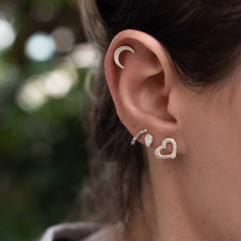 Mond Ohrringe, Halbmond Ohrstecker, Celestial Sterling Silber Minimal Zierliche Schmuck von LentiJewelry