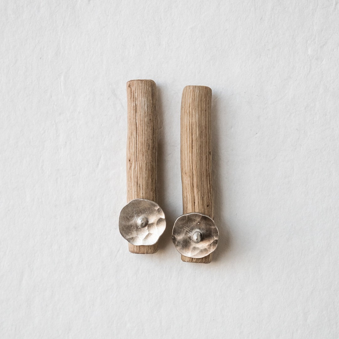 Treibholz Bar Ohrstecker, Holz Sterling Silber 925 Ohrringe, Handgemachte Natürliche Vegane Ohrringe Für Sie von LentiJewelry