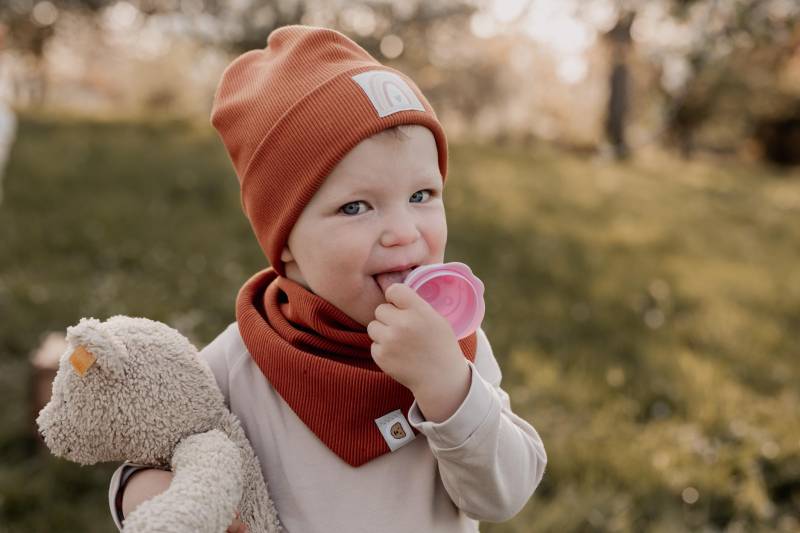 Beanie Mütze Leoloewe Hipster Baby Kinder Erwachsene Löwe Regenbogen Cognac von LeoLoeweShop
