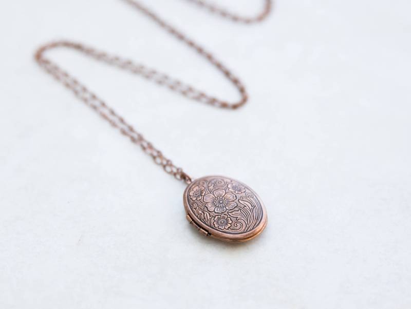 Oval Kupfer Foto Locket Halskette Floral, Fügen Sie Medaillon, Individuelles Geschenk, Neue Mutter Schwangerschaftansage Medaillon Oval Kupfer Foto Locket Halskette Floral, Fügen Sie Medaillon, Individuelles Geschenk, Neue Mutter Schwangerschaftansage Medaillon von LeoandLovey