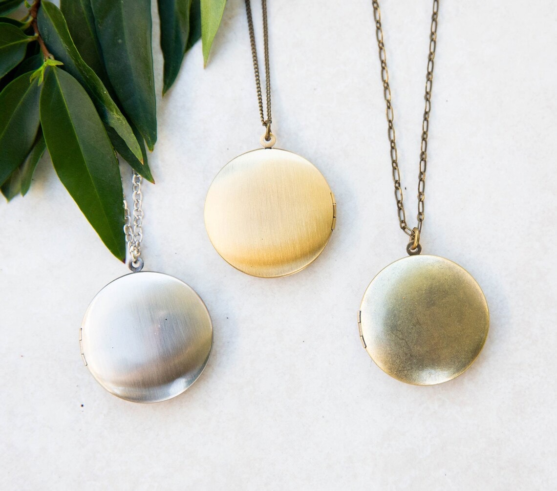 Rund Medaillon Halskette, Geschenk Für Mama, Muttertag Geschenk, 32 Mm Einfacher Moderner Foto Anhänger, Erinnerungsgeschenk, Erbstück Schmuck von LeoandLovey