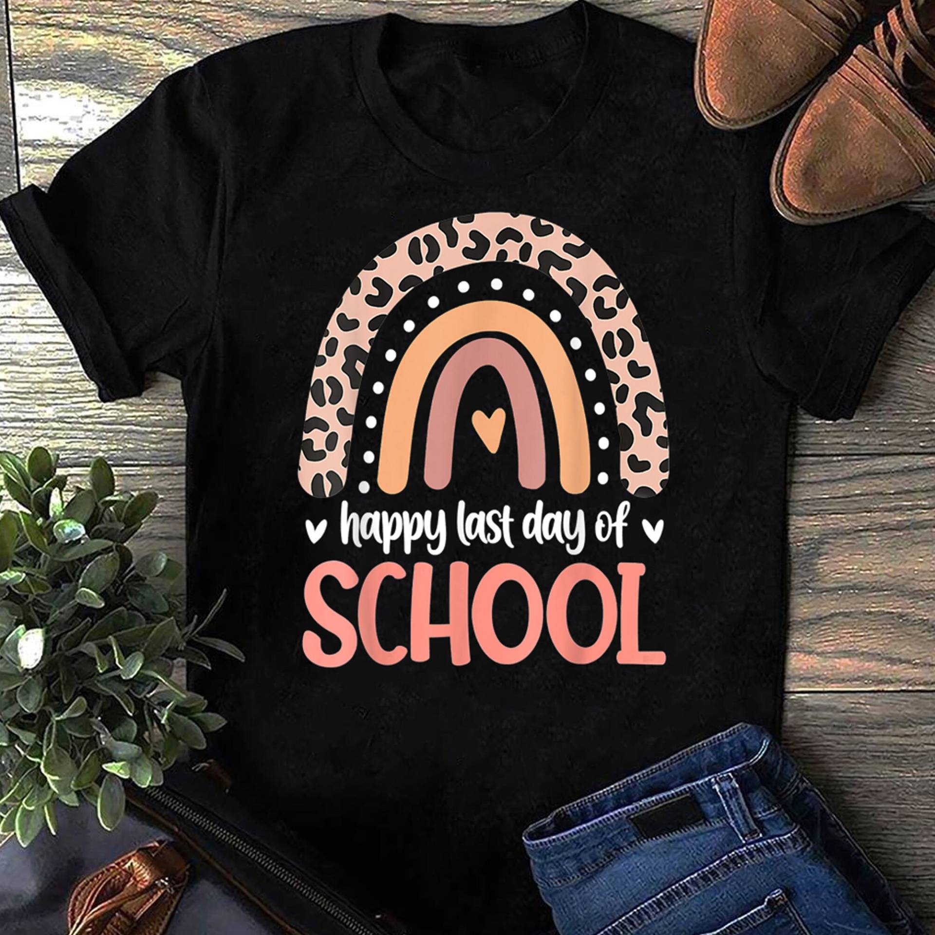 Leopard Rainbow Kindergarten Lehrer Last Day Of School T-Shirt, Regenbogen Shirt, Tshirt, Shirt von LeonaTee