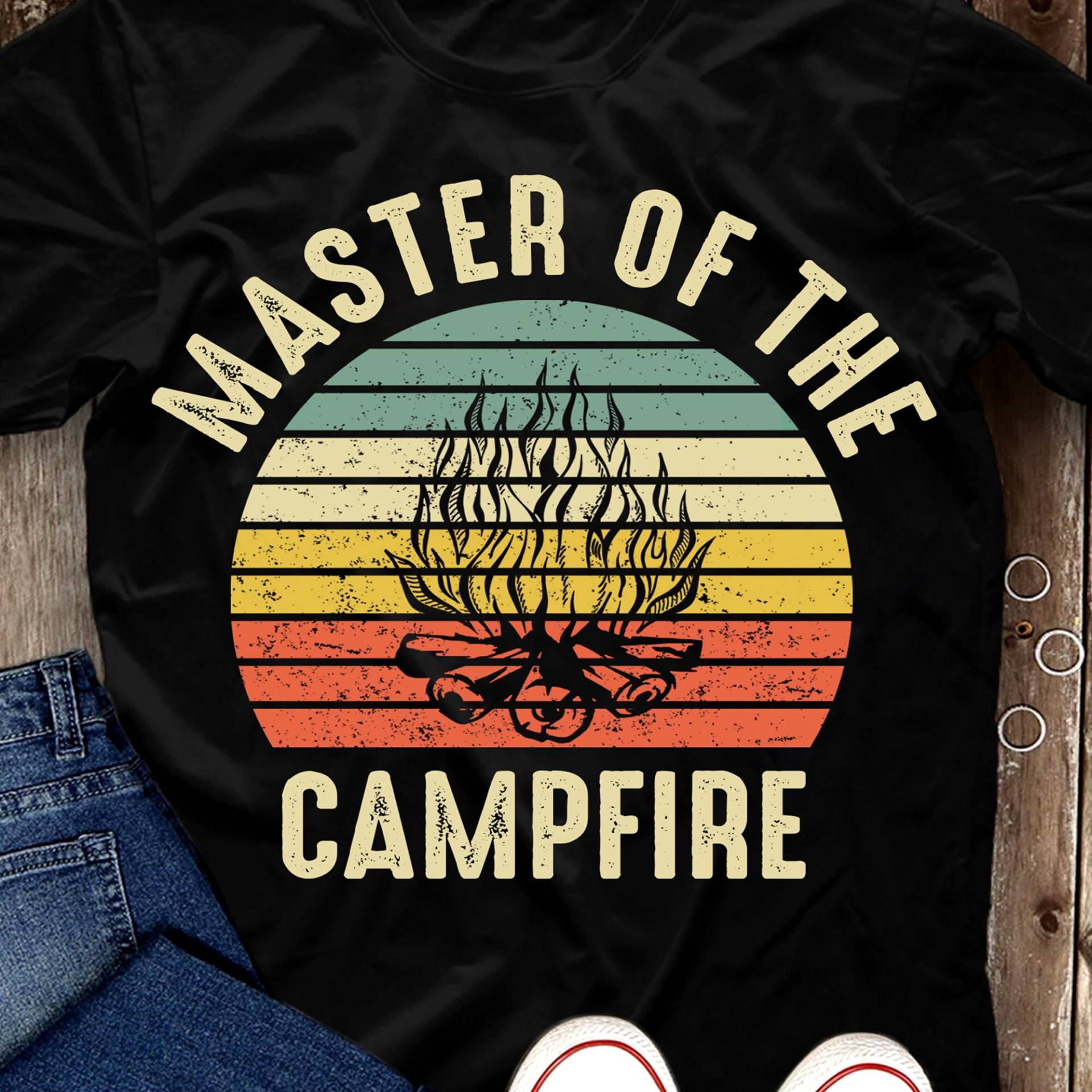 Meister Des Lagerfeuers - Camping Shirt, Geschenk, Liebhaber, Lustiges Camping, Camper Leben, Abenteuer Naturliebhaber von LeonaTee