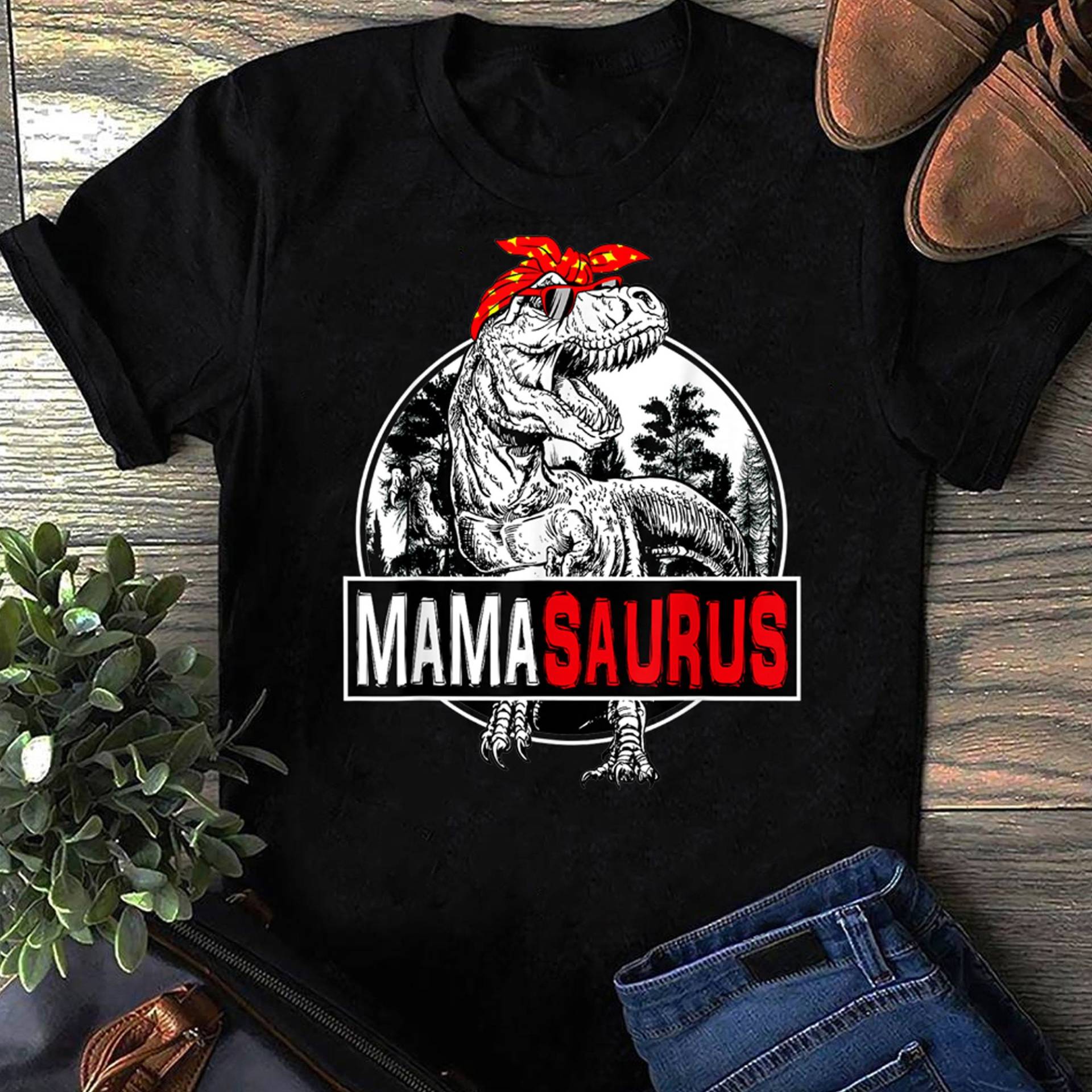 Muttertag Mamasaurus T Rex Dinosaurier Lustiges Mama Saurus T-Shirt - Geschenk Für Liebhaber Lustiger von LeonaTee