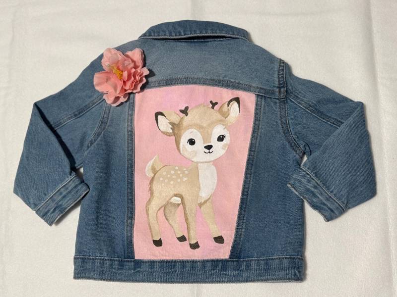 Handbemalte Kinder Und Baby Jeansjacke Mit Dem Motiv Rehkitz. Wunschnamen Personalisierung Möglich von LeonandNardo