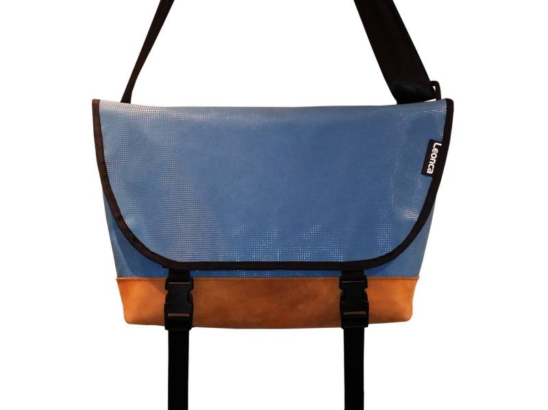 Leonca Messenger Bag aus recycelter Turnmatte & Turnbockleder von Leonca