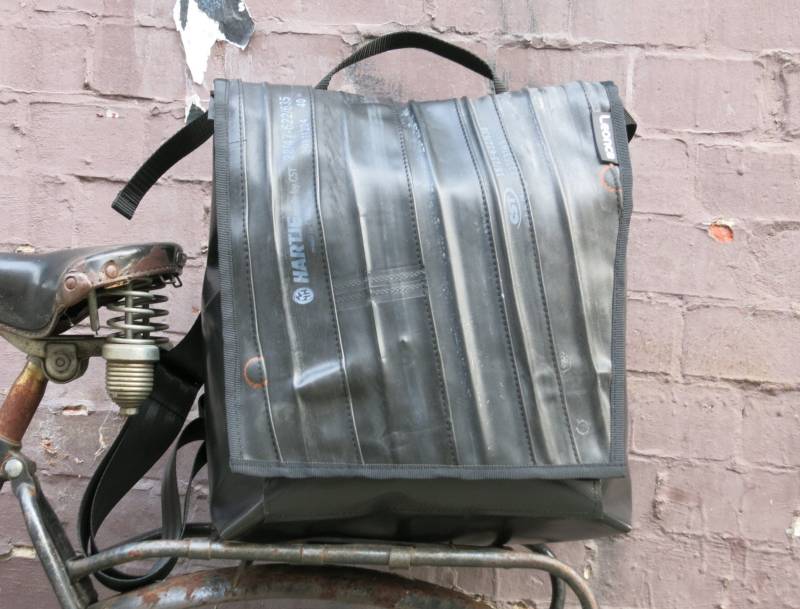 Upcycling Rucksack Aus Fahrradschlauch Und Lkw-Plane von Leonca
