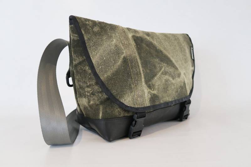 Upcycling Messenger Bag Mit Aus Armeezelt Canvas von Leonca