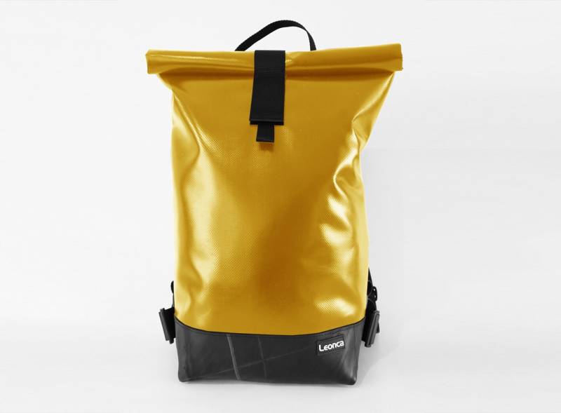 Upcycling Rucksack Aus Lkw-Plane Senfgelb in 3 Größen von Leonca