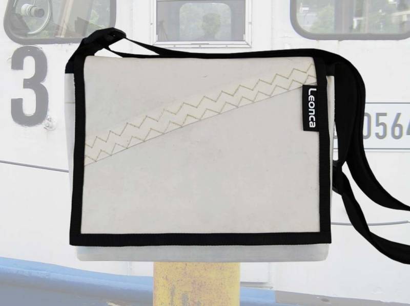 Upcycling Tasche Aus Segeltuch in 5 Größen von Leonca