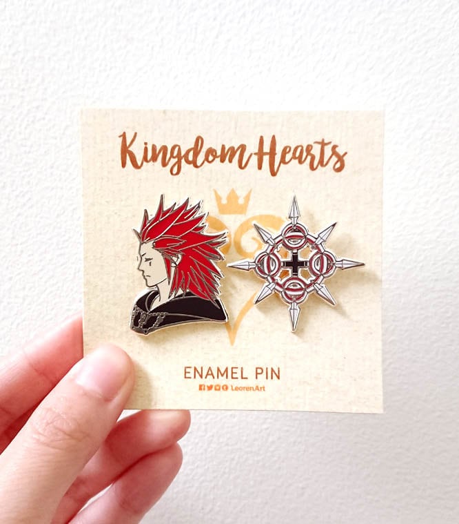 Kingdom Hearts - Axel + Chakram Hard Enamel Pin von LeorenArts