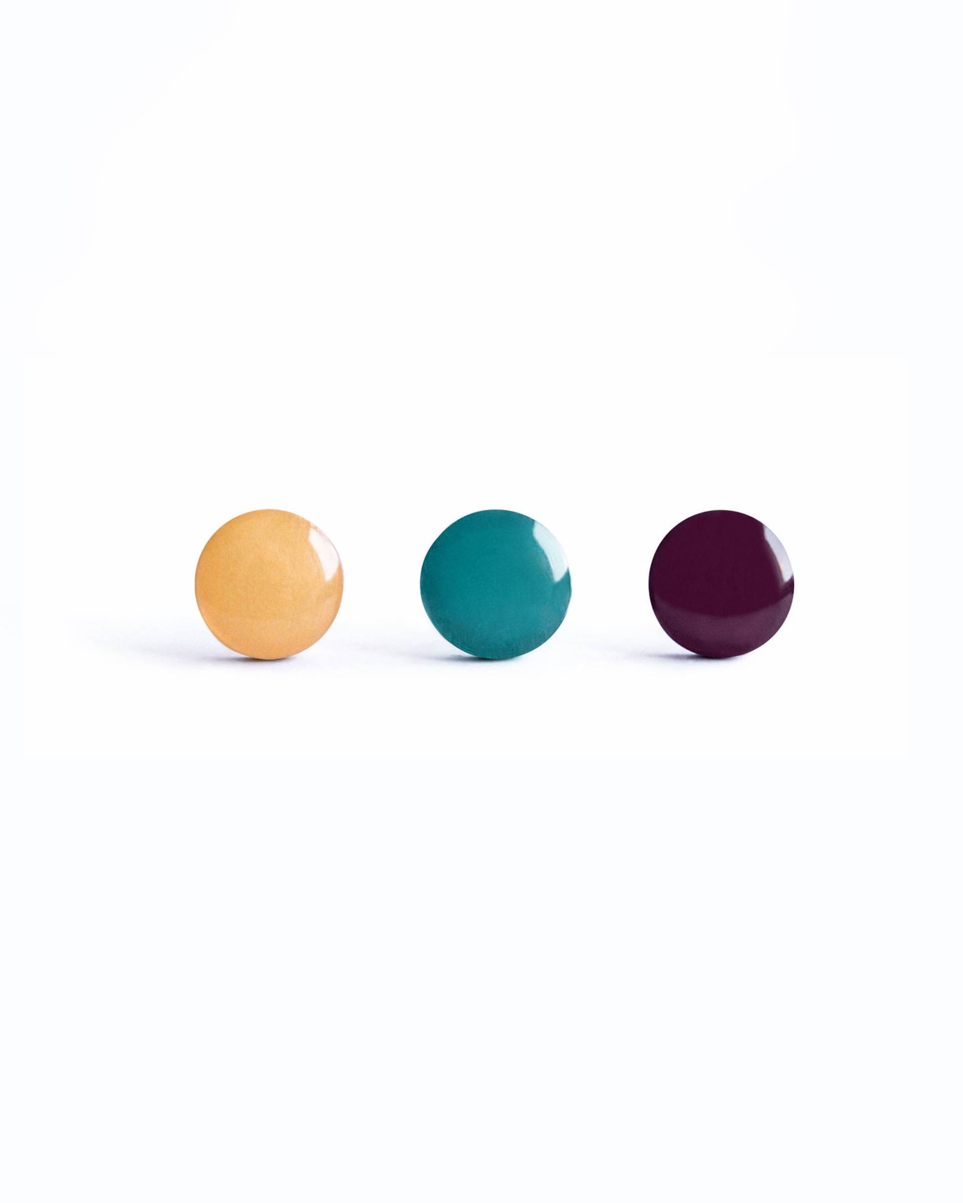 3 Farben Ohrstecker Gelb, Smaragd, Bordeaux Aus Chirurgenstahl 10 Mm Ohrstecker 3 Farben Ohrstecker Gelb, Smaragd, Bordeaux Aus Chirurgenstahl 10 Mm Ohrstecker von Lepun