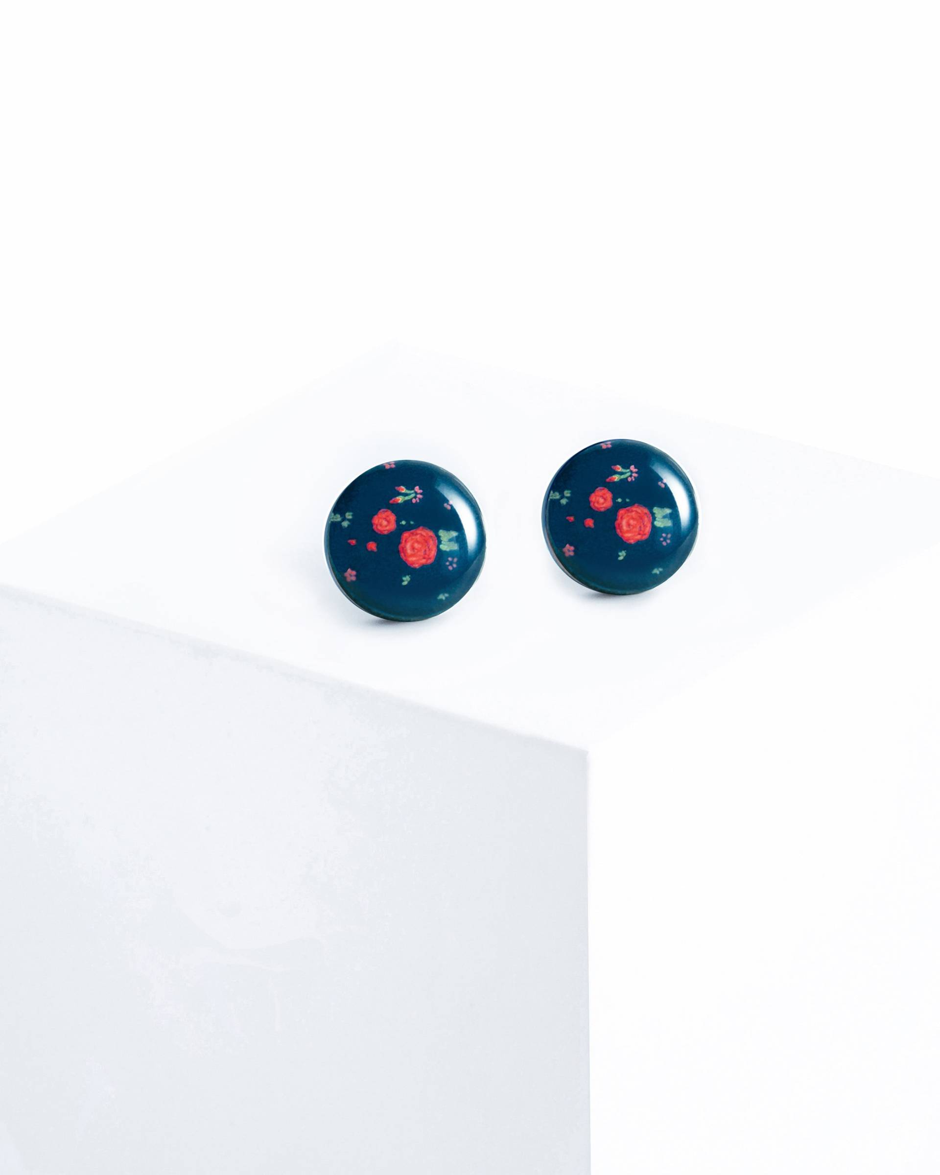 Floral Ohrstecker Dunkel Rote Rosen Blume Post Ohrringe Floral Ohrstecker Dunkel Rote Rosen Blume Post Ohrringe von Lepun