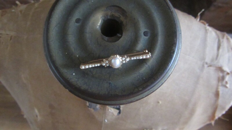 1930Er Perlenstab Bin Brosche von LesFemmesVintageNYC