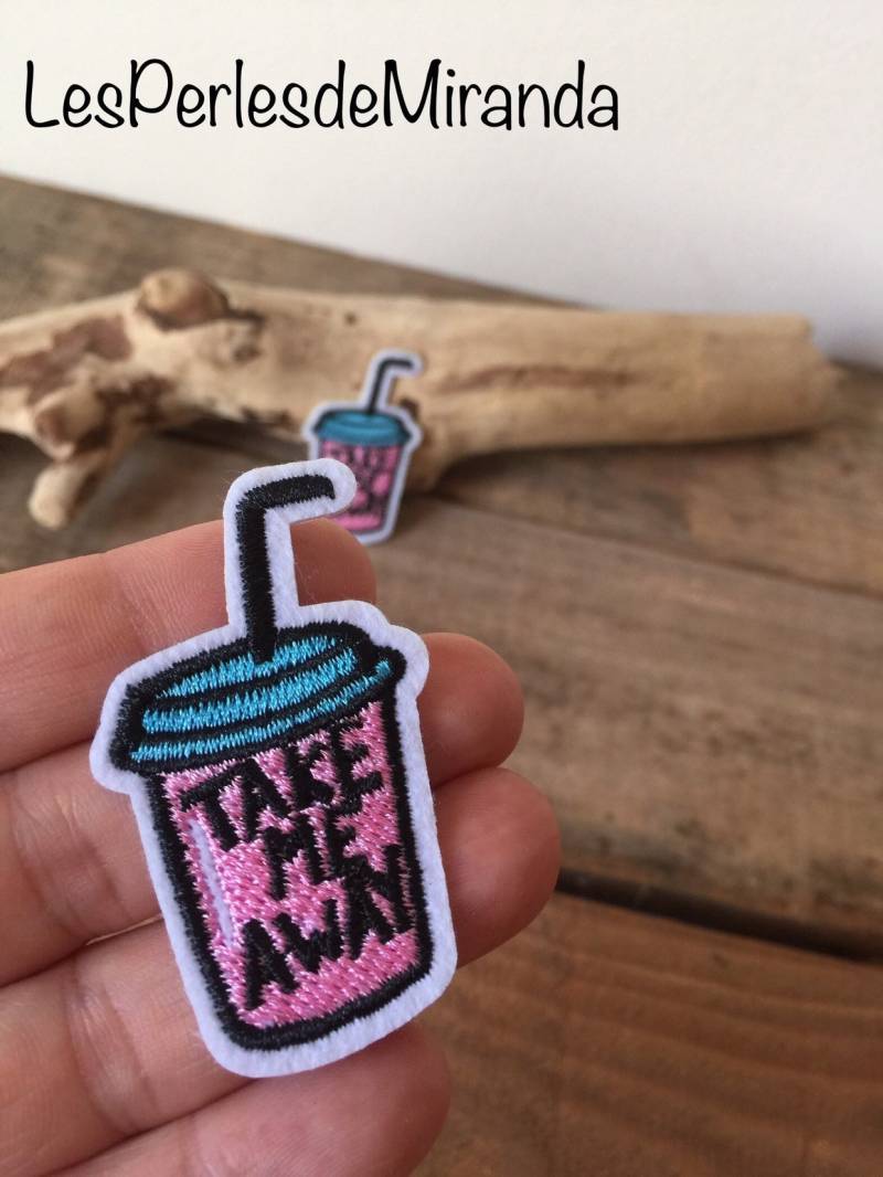 Bestickter Aufnäher, Glas Und Strohhalm "Take Me Away" Applikation, Aufbügeln, Getränkeaufnäher Bestickter Aufnäher, Glas Und Strohhalm "Take Me Away" Applikation, Aufbügeln, Getränkeaufnäher von LesPerlesdeMiranda
