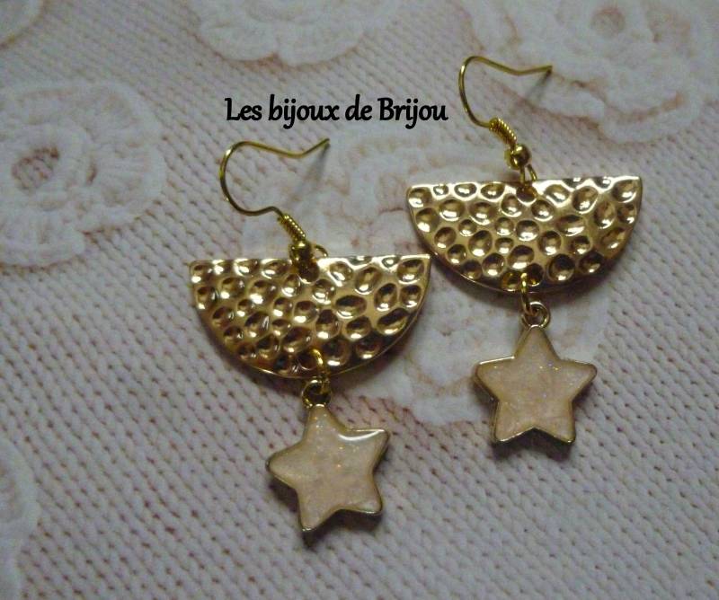 Elegante Ohrringe Gold Halbmond Und Stern Gold Rosa von LesbijouxdeBridget