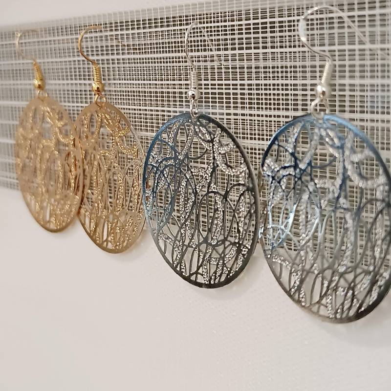 Filigrane Ohrringe Hängend Leicht Ornament von Lesinja