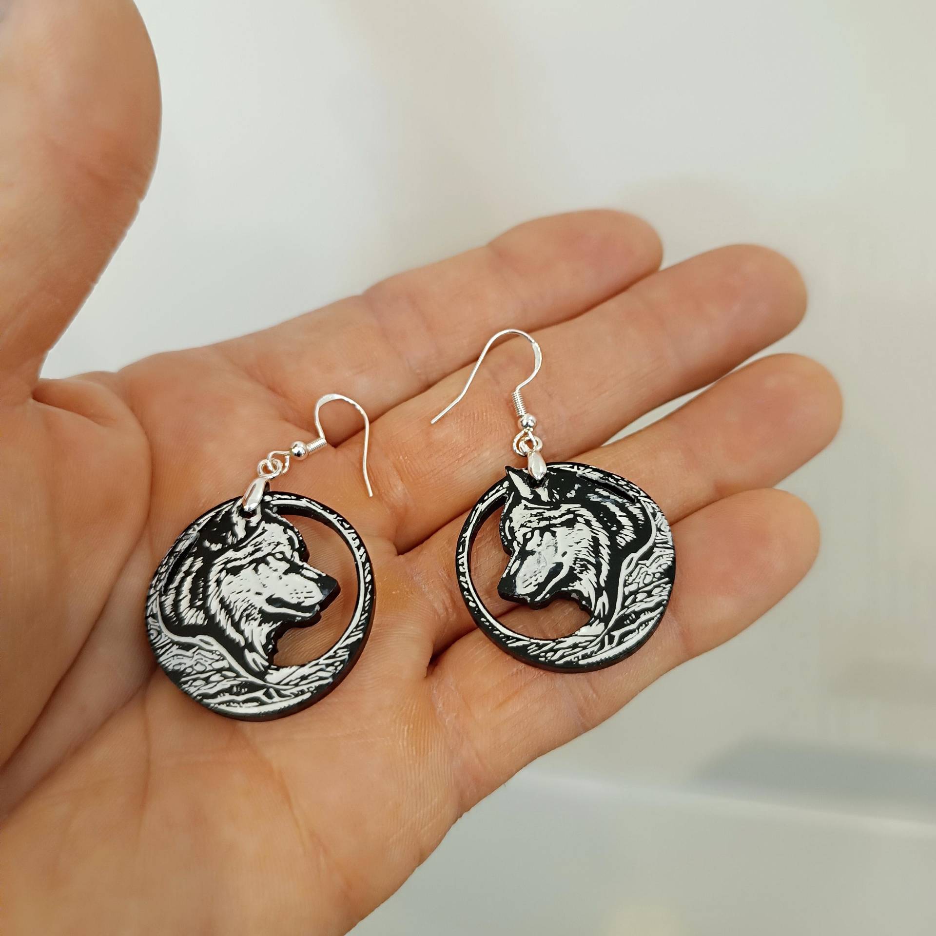 Acryl Ohrringe, Wolf Motiv, Laser Geschnitten, Vintage Acryl Ohrringe, Wolf Motiv, Laser Geschnitten, Vintage von LesinjaLaden