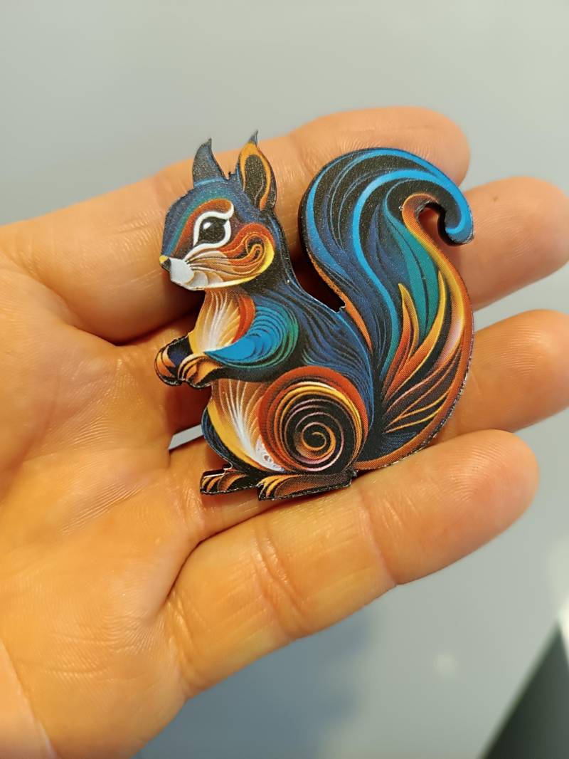 Eichhörnchen Brosche Anstecker Pin Vintage Acryl Lasercut von LesinjaLaden