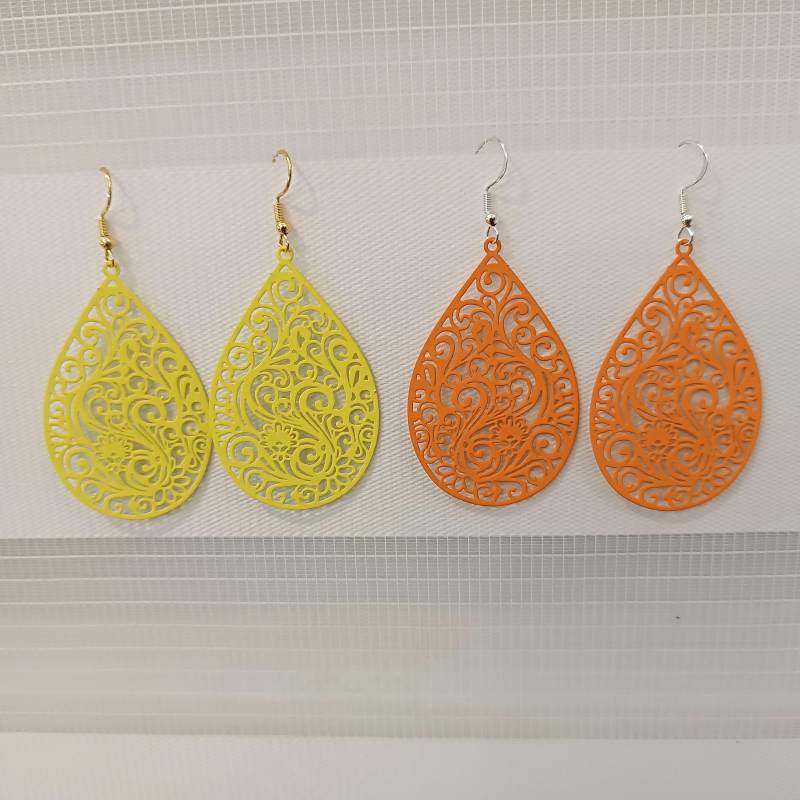 Filigrane Ohrringe Hängend Leicht Ornament Geschenkbox, Etui, Boho Filigrane Ohrringe Hängend Leicht Ornament Geschenkbox, Etui, Boho von LesinjaLaden