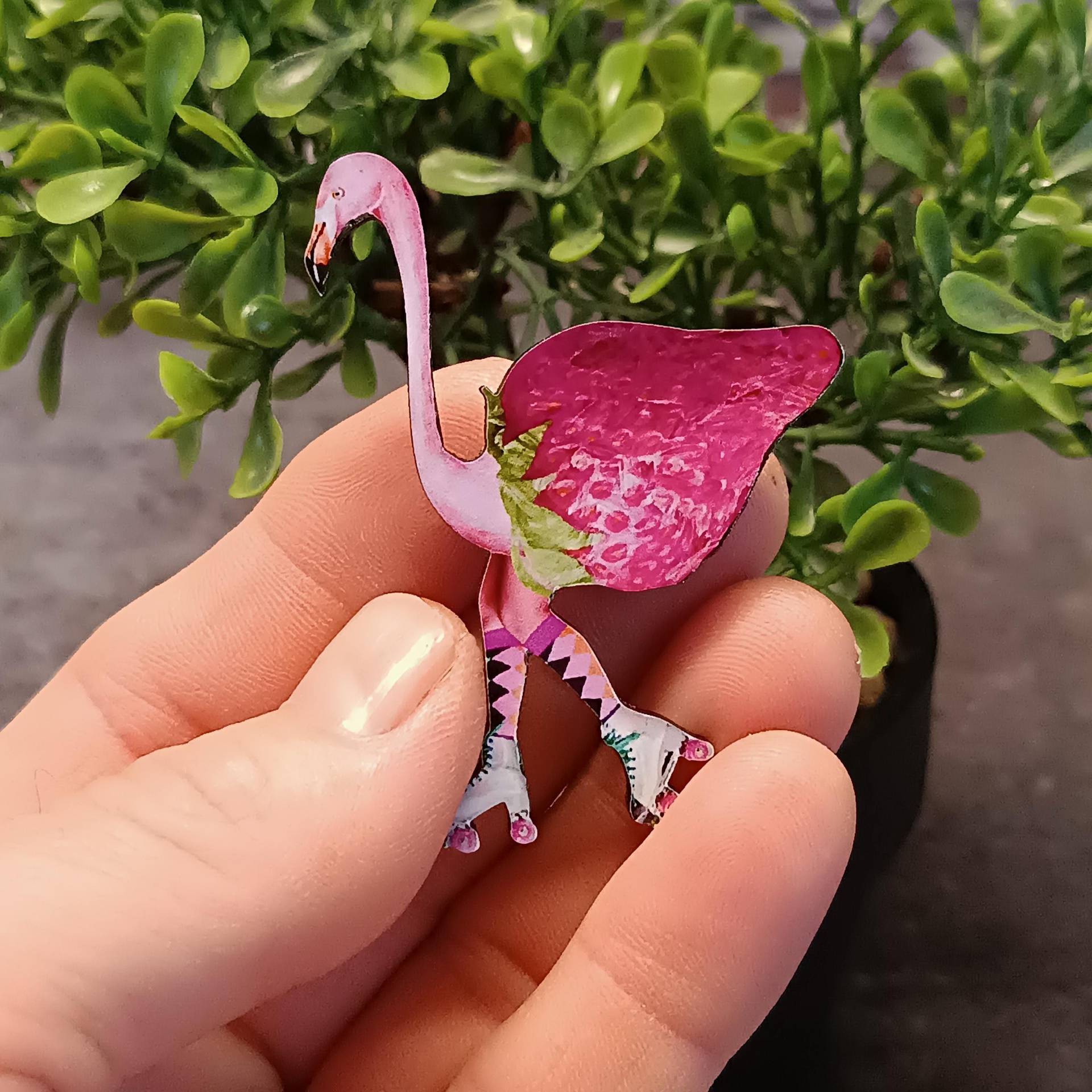 Flamingo Mit Rollschuhe, Erdbeere, Avantgarde Brosche Anstecker Pin Vintage Acryl Lasercut Flamingo Mit Rollschuhe, Erdbeere, Avantgarde Brosche Anstecker Pin Vintage Acryl Lasercut von LesinjaLaden