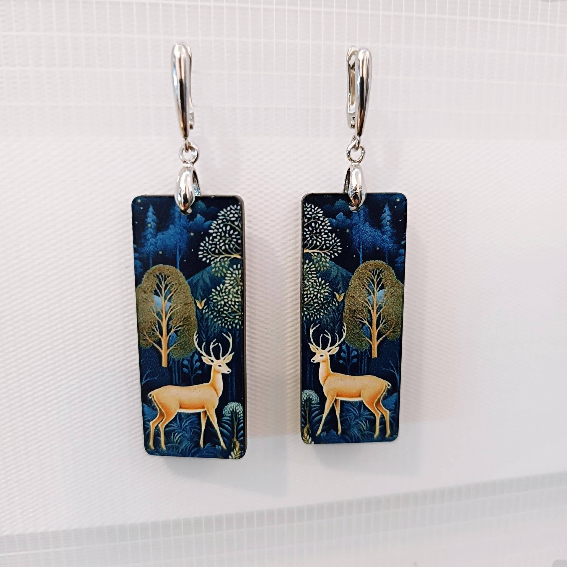 Hirsch, Acryl, Leichte Ohrringe, Hängeohrringe, Geschenkbox Hirsch, Acryl, Leichte Ohrringe, Hängeohrringe, Geschenkbox von LesinjaLaden
