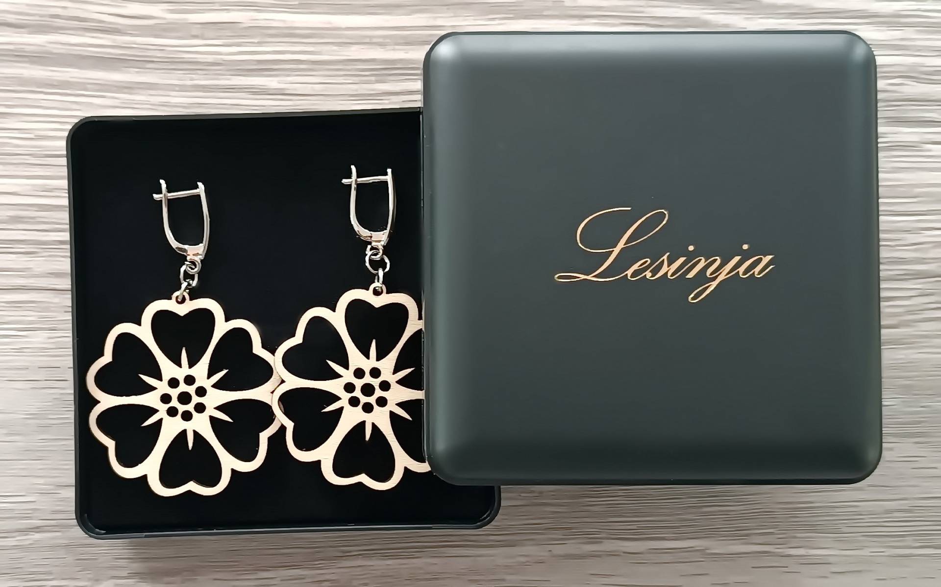 Holz Ohrringe, Lasergravur Handgefertigter Holzschmuck, Naturschmuck von LesinjaLaden