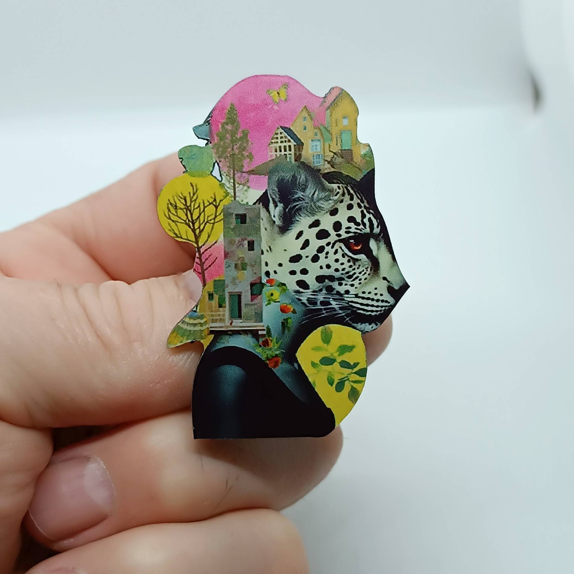 Leopard Avantgarde Brosche Anstecker Pin Vintage Acryl Lasercut Leopard Avantgarde Brosche Anstecker Pin Vintage Acryl Lasercut von LesinjaLaden