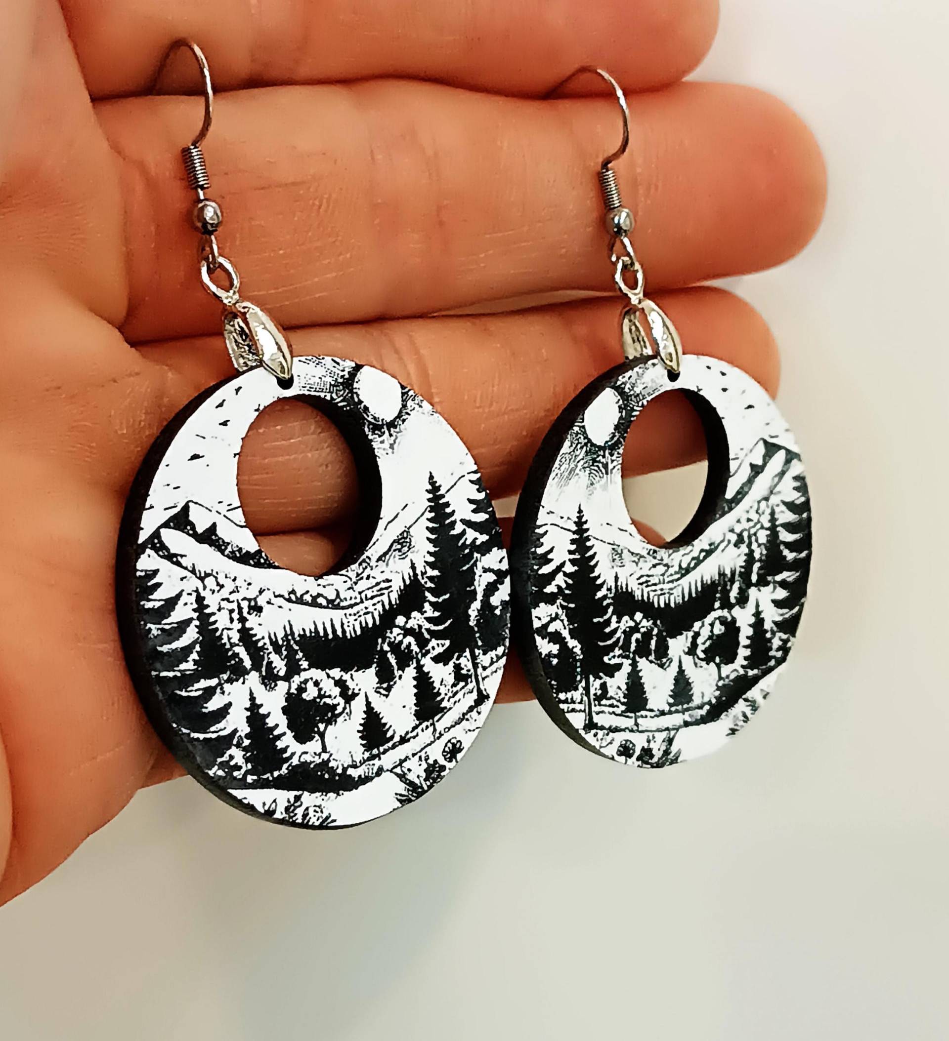 Natur, Floral, Acryl Ohrringe, Lasergravur, Hängeohrringe Vintage von LesinjaLaden