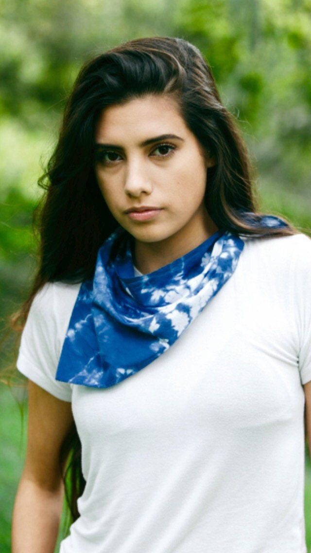 Indigo Shibori Bandana // Schal Taschentuch von LeslieRayClothing