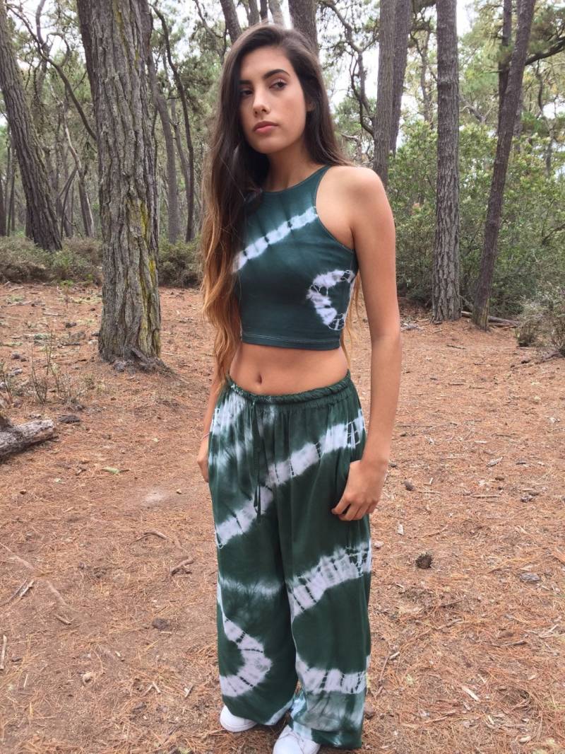 Wald Grün Shibori Breite Legged Hose von LeslieRayClothing