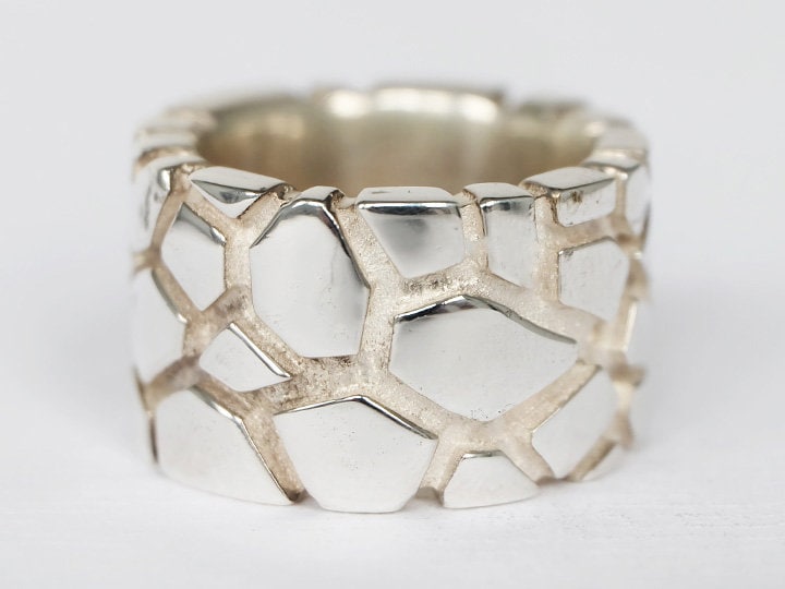 Stein Abstrakter Ring, Stein Abstrakter Ring, Steinring, Muster Silberring, Bandring, Massiver Wandring, Steinwandring, Strukturring von Lessaremore