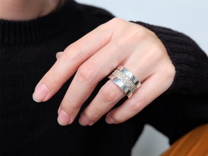 Zirkonia Statement Ring, Zirkonia Ring, Weißer Cz Großer Schwerer Breiter Bandring, Statement Ring von Lessaremore